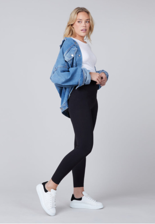 SPANX Pants - SPANX NWT Look at me Now Seamless Leggings in Black // XS